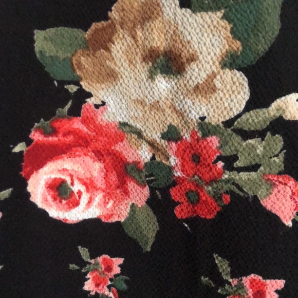 Floral blouse - Picture 2 of 2